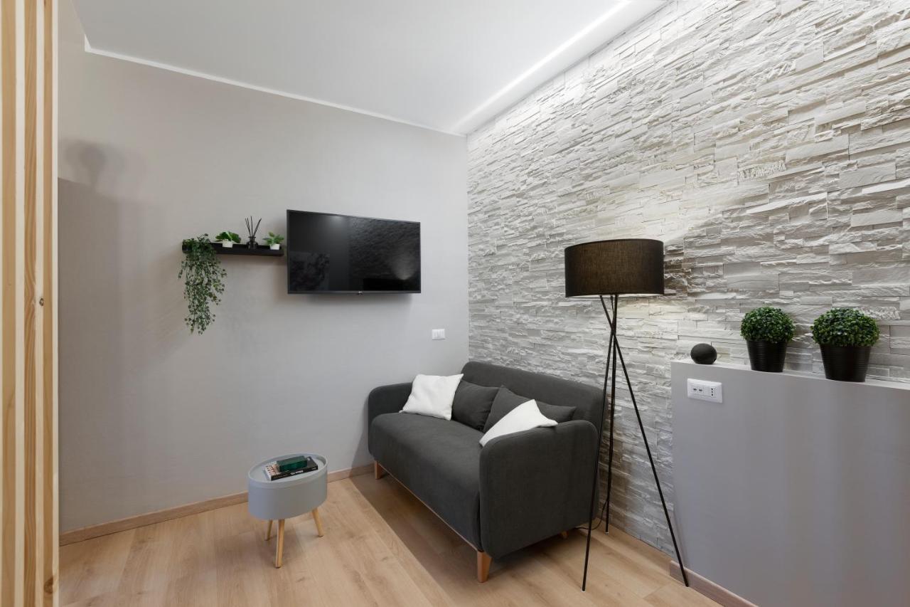 Super Modern And Design Apartment, A Due Passi Dai Navigli Milán Exterior foto