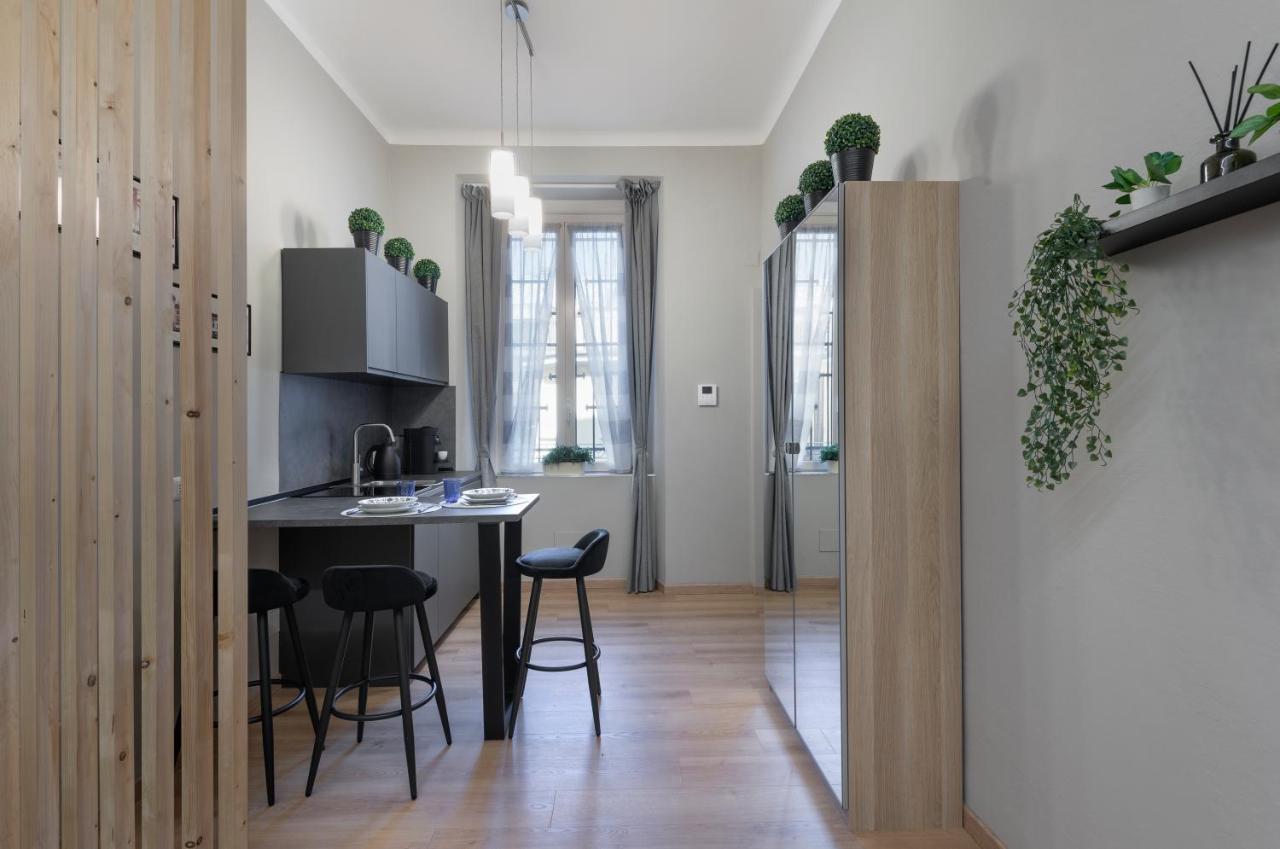 Super Modern And Design Apartment, A Due Passi Dai Navigli Milán Exterior foto